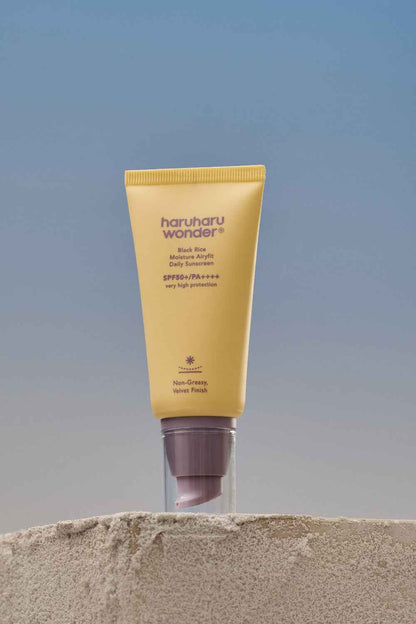 [haruharuwonder] Black Rice Moisture Airyfit Daily Sunscreen Unscented SPF50+ 50ml